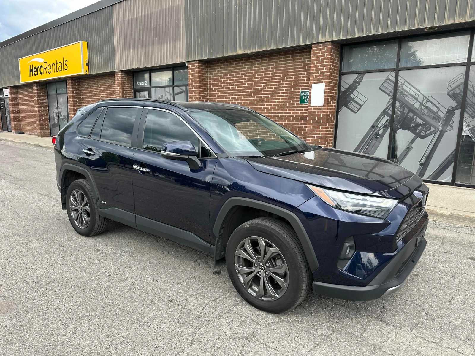 Toyota Rav4 Hybrid Limited * FULL * CARFAX, снимка 2 - Автомобили и джипове - 55054198