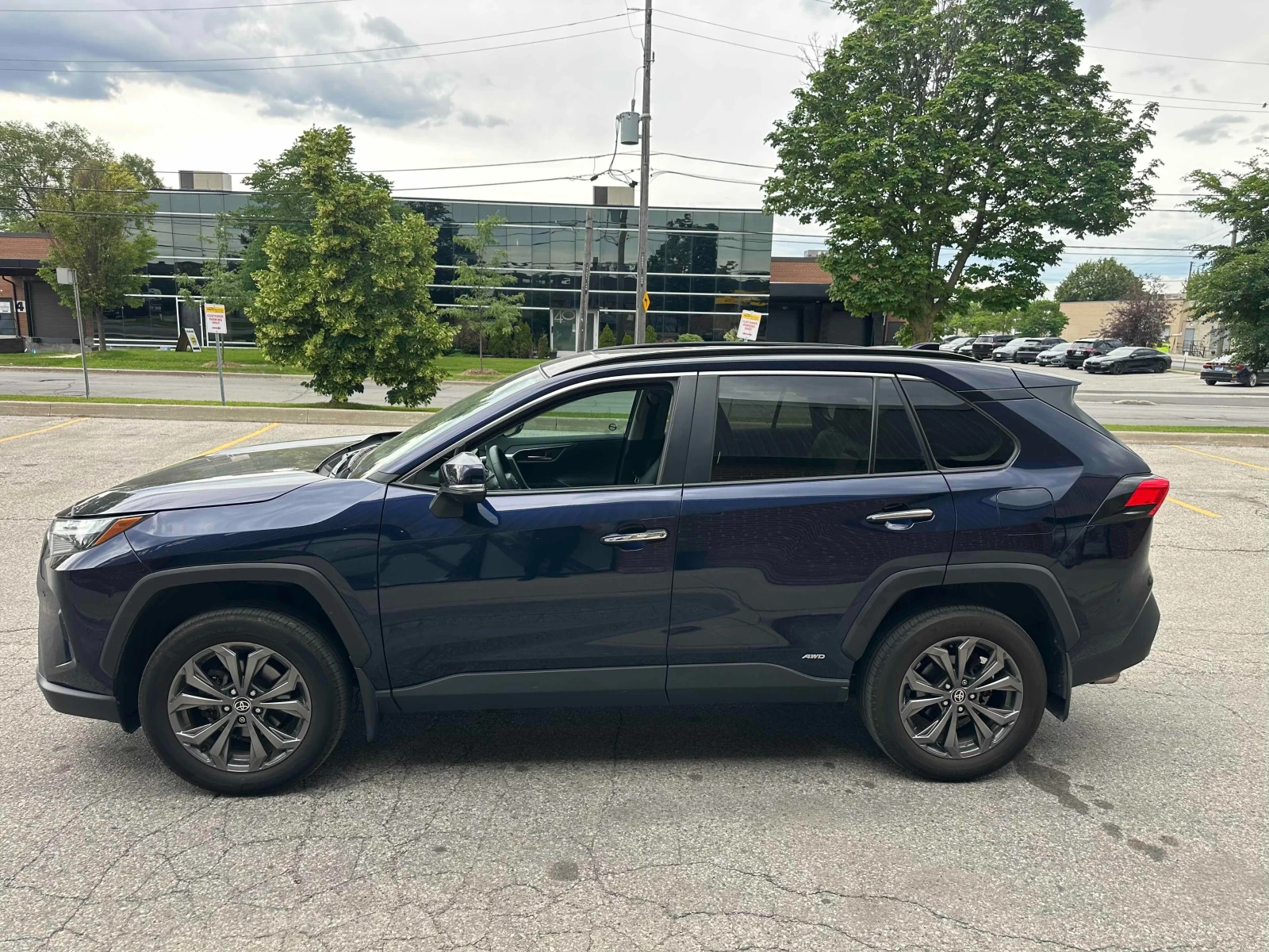 Toyota Rav4 Hybrid Limited * FULL * CARFAX, снимка 4 - Автомобили и джипове - 55054198