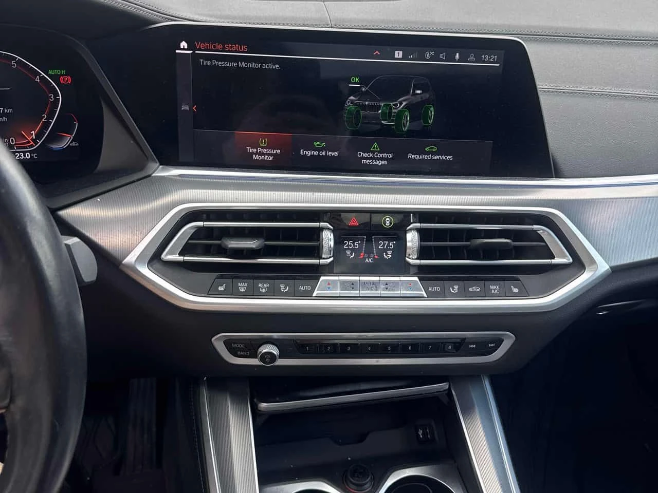 BMW X5  xDrive40i | ЛАЗЕРИ | HARMAN KARDON | HUD | , снимка 9 - Автомобили и джипове - 55235604
