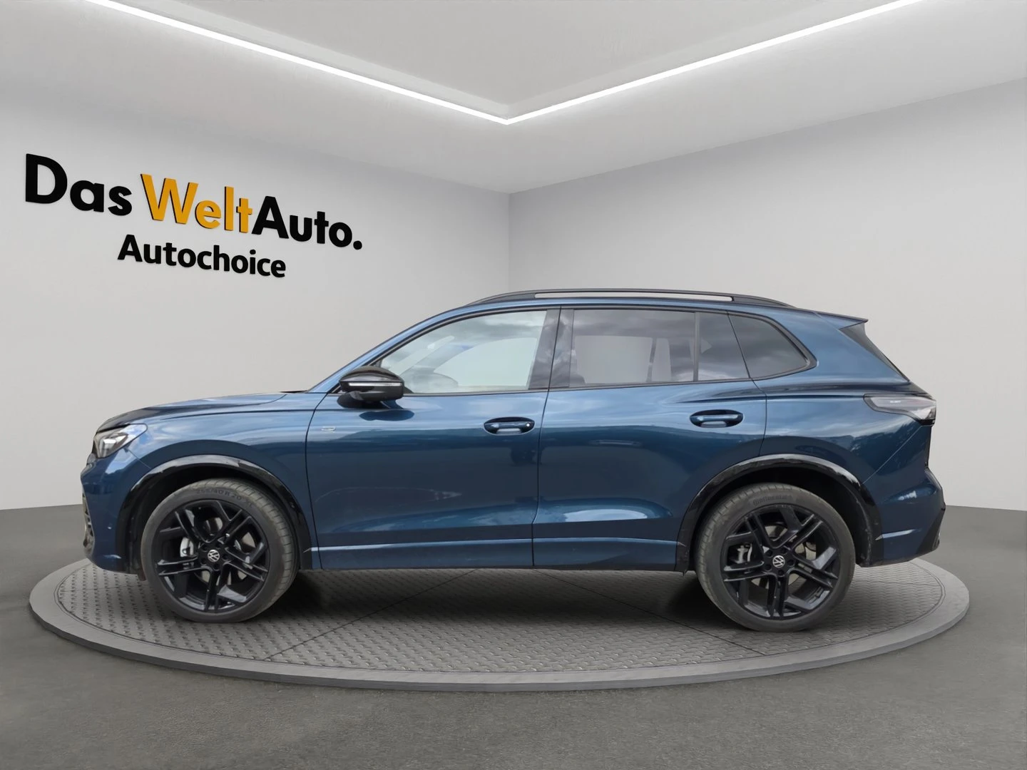 VW Tiguan, снимка 4 - Автомобили и джипове - 56420829