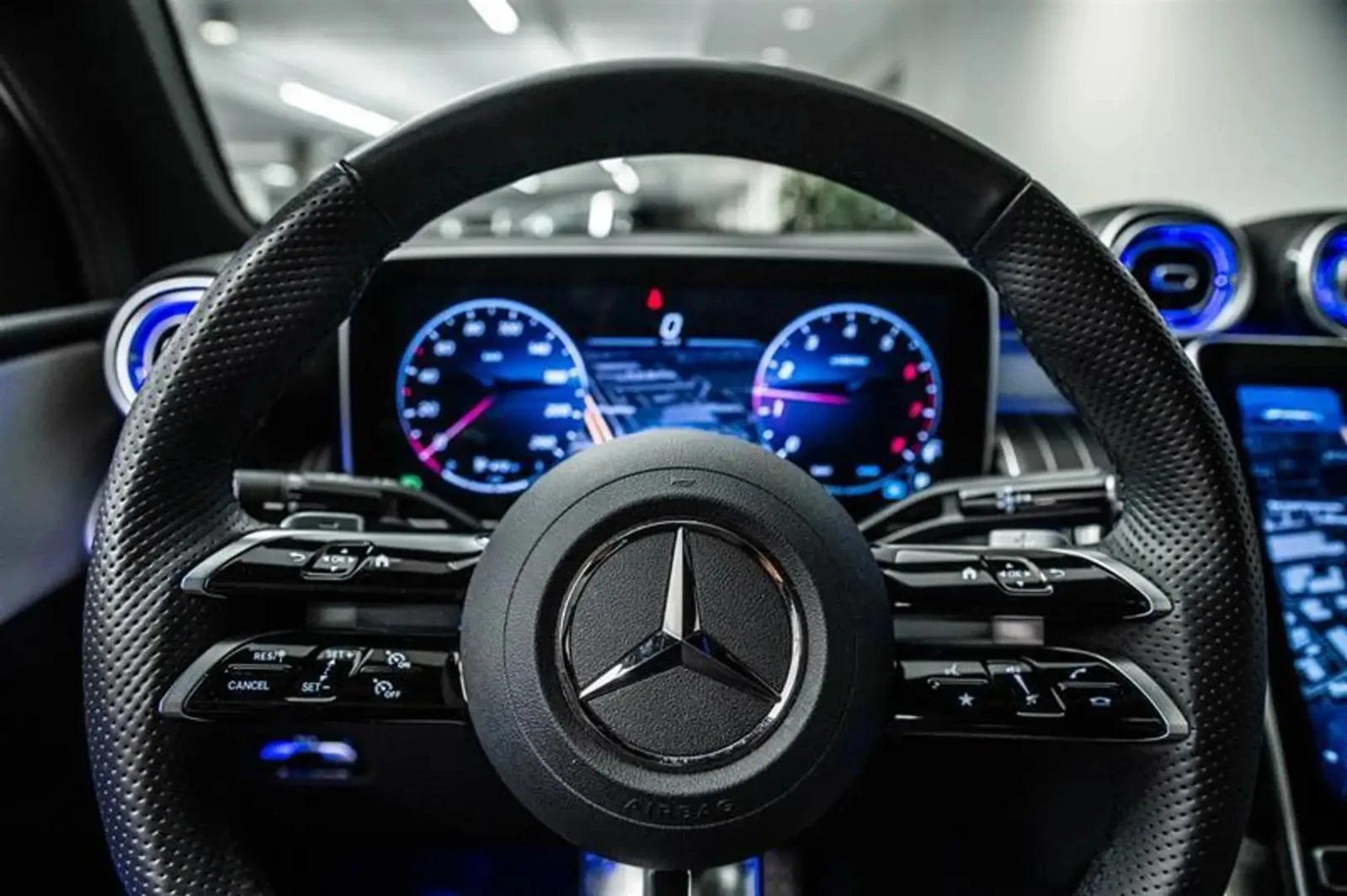 Mercedes-Benz GLC 300 AMG PKG ЦЕНА ДО БЪЛГАРИЯ АВТОКРЕДИТ, снимка 10 - Автомобили и джипове - 55771075