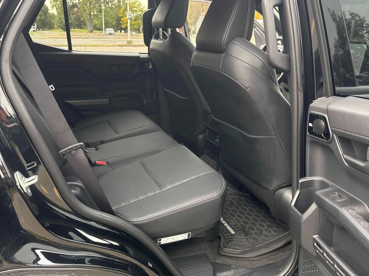 Toyota 4runner Hybrid | CARFAX | БЕЗ ИНЦИДЕНТИ, снимка 14 - Автомобили и джипове - 56309598
