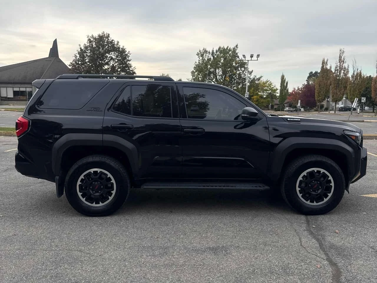 Toyota 4runner Hybrid | CARFAX | БЕЗ ИНЦИДЕНТИ, снимка 4 - Автомобили и джипове - 56309598