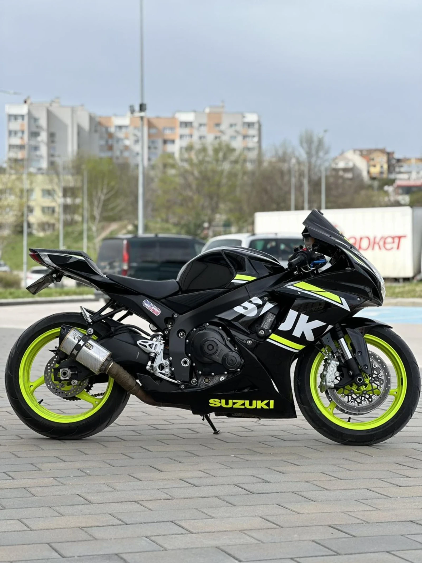 Suzuki Gsxr 600 - изображение 2