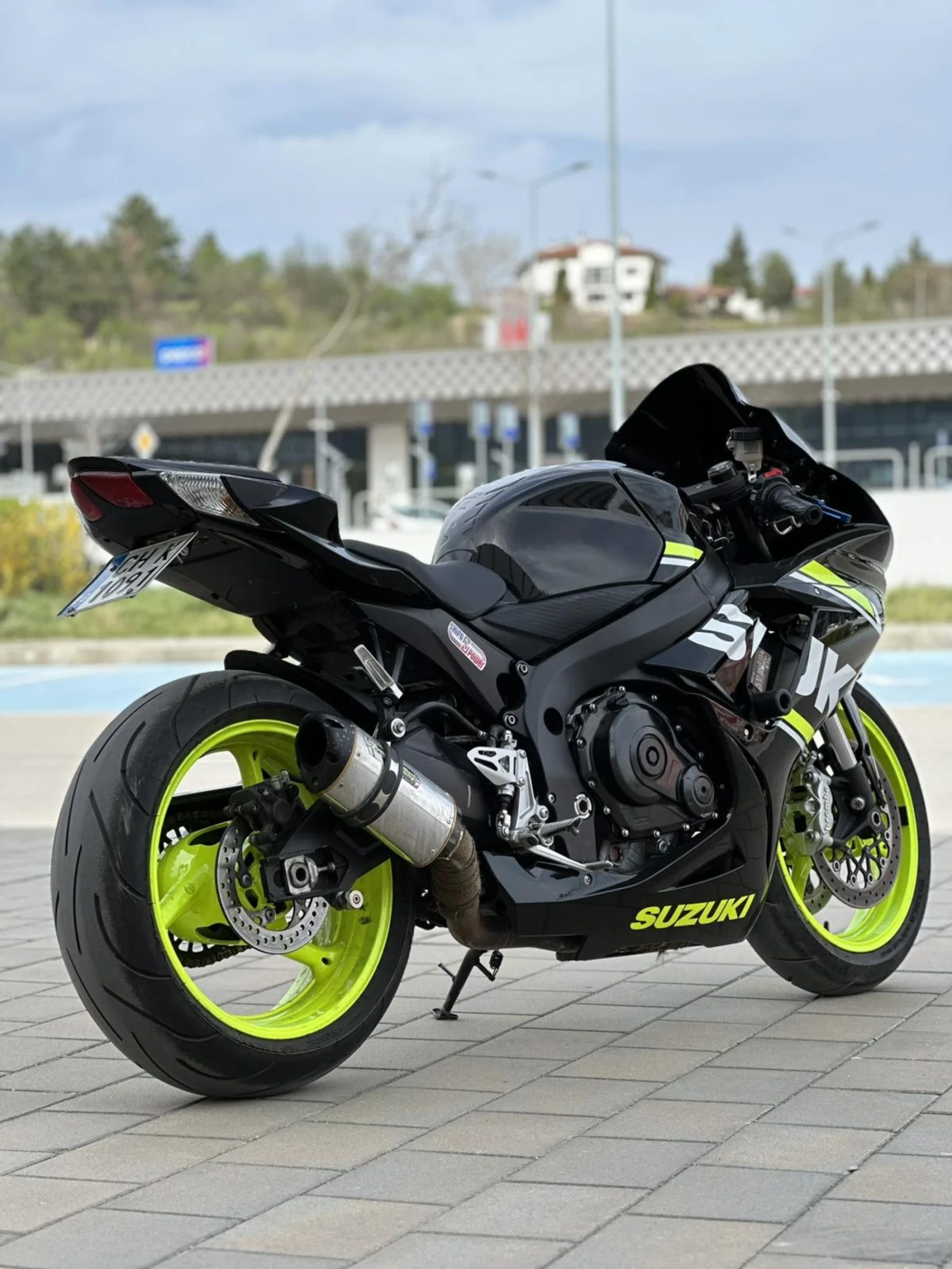 Suzuki Gsxr 600 - изображение 3