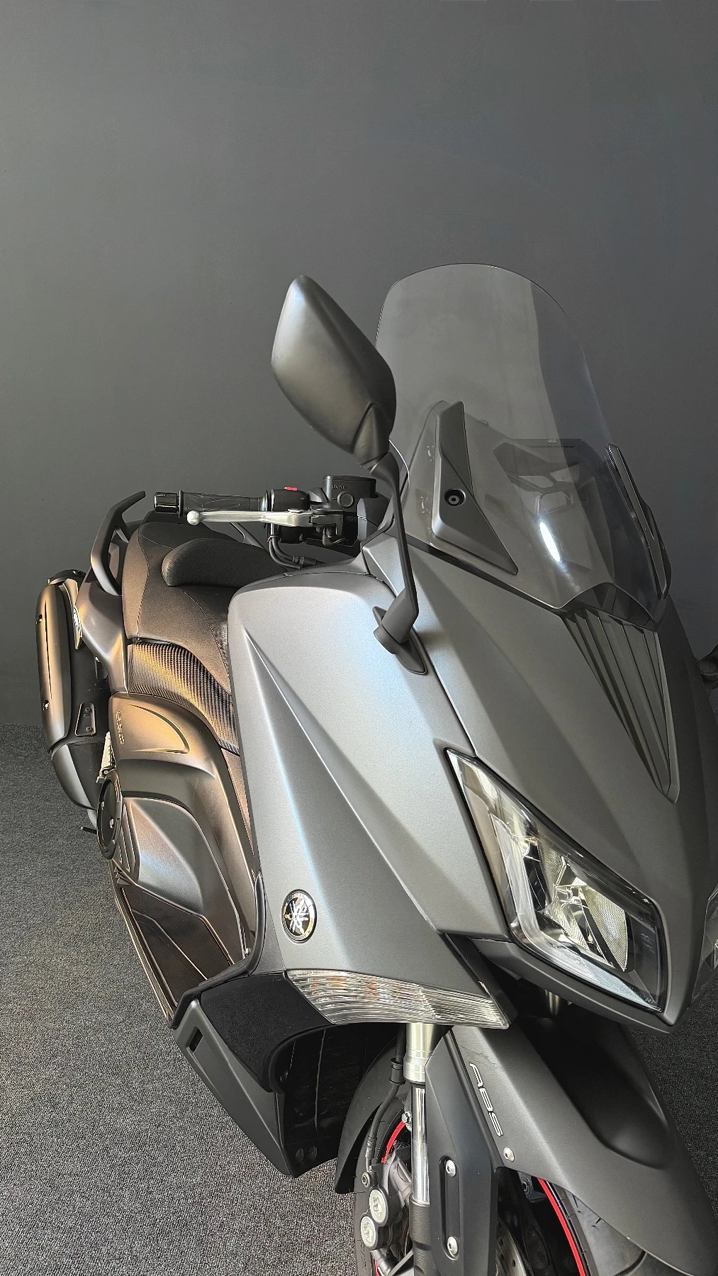 Yamaha T-max 530 ABS, Keyless, Led, снимка 10 - Мотоциклети и мототехника - 54672607