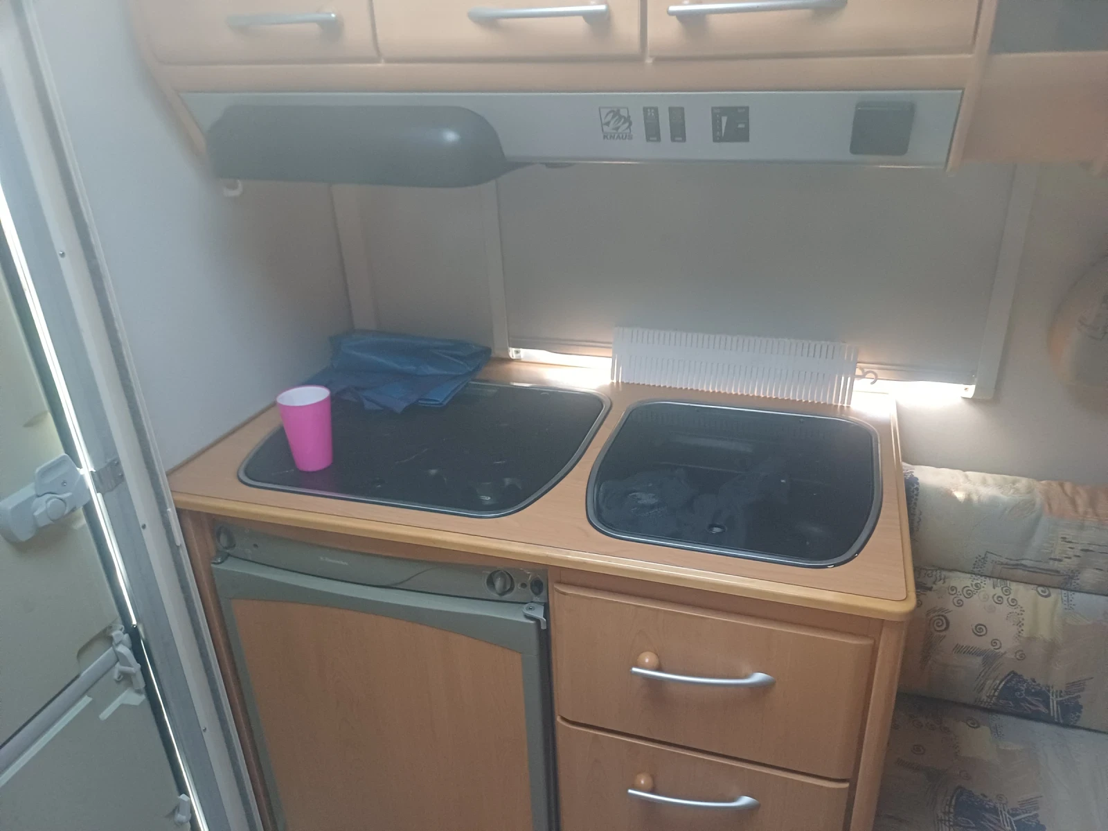 �������� Knaus 420 | Mobile.bg � ����������� 4