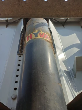 За камион Wielton, снимка 8