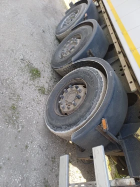 За камион Wielton, снимка 2