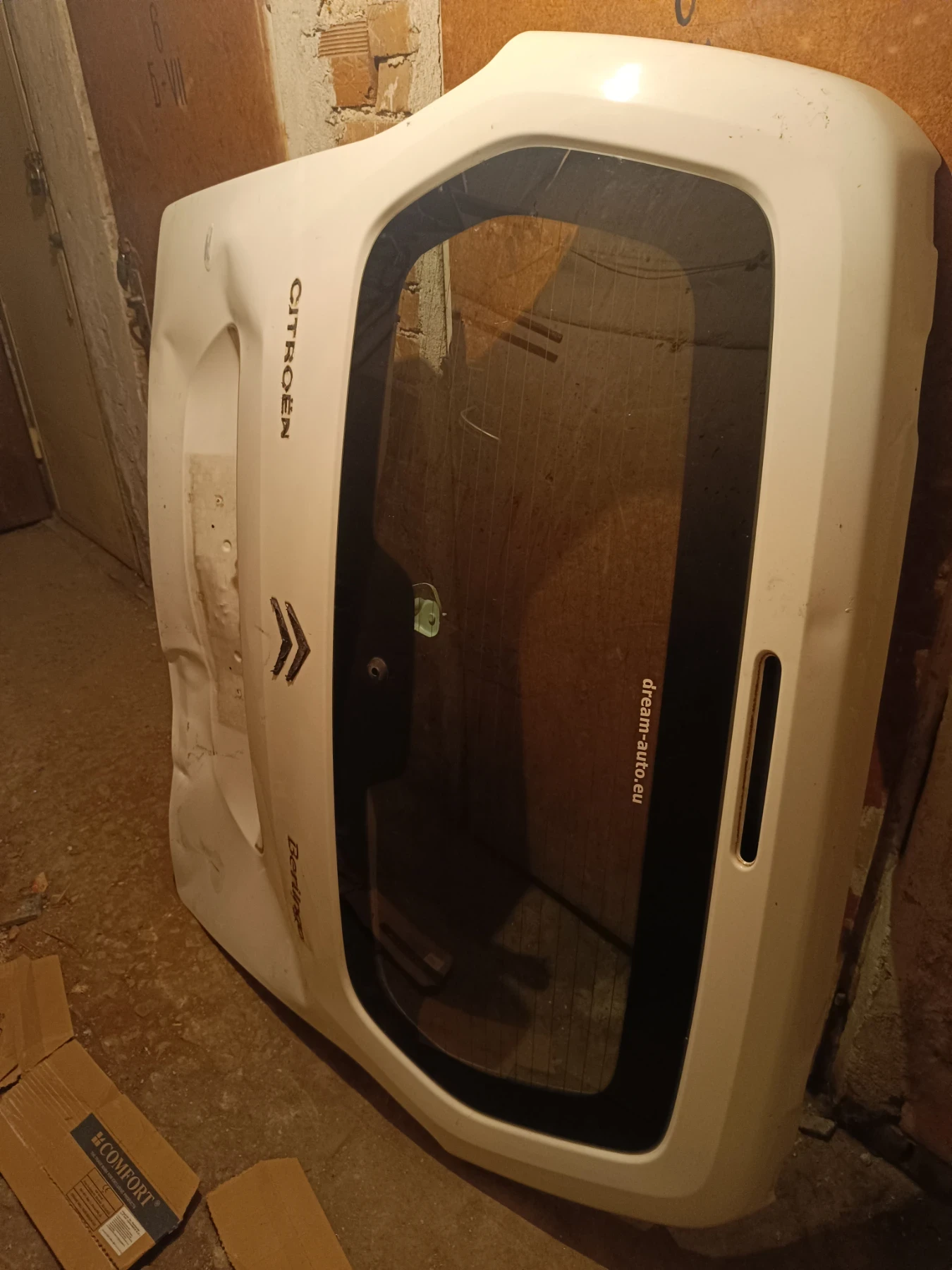  ()   2011 . | Mobile.bg   2