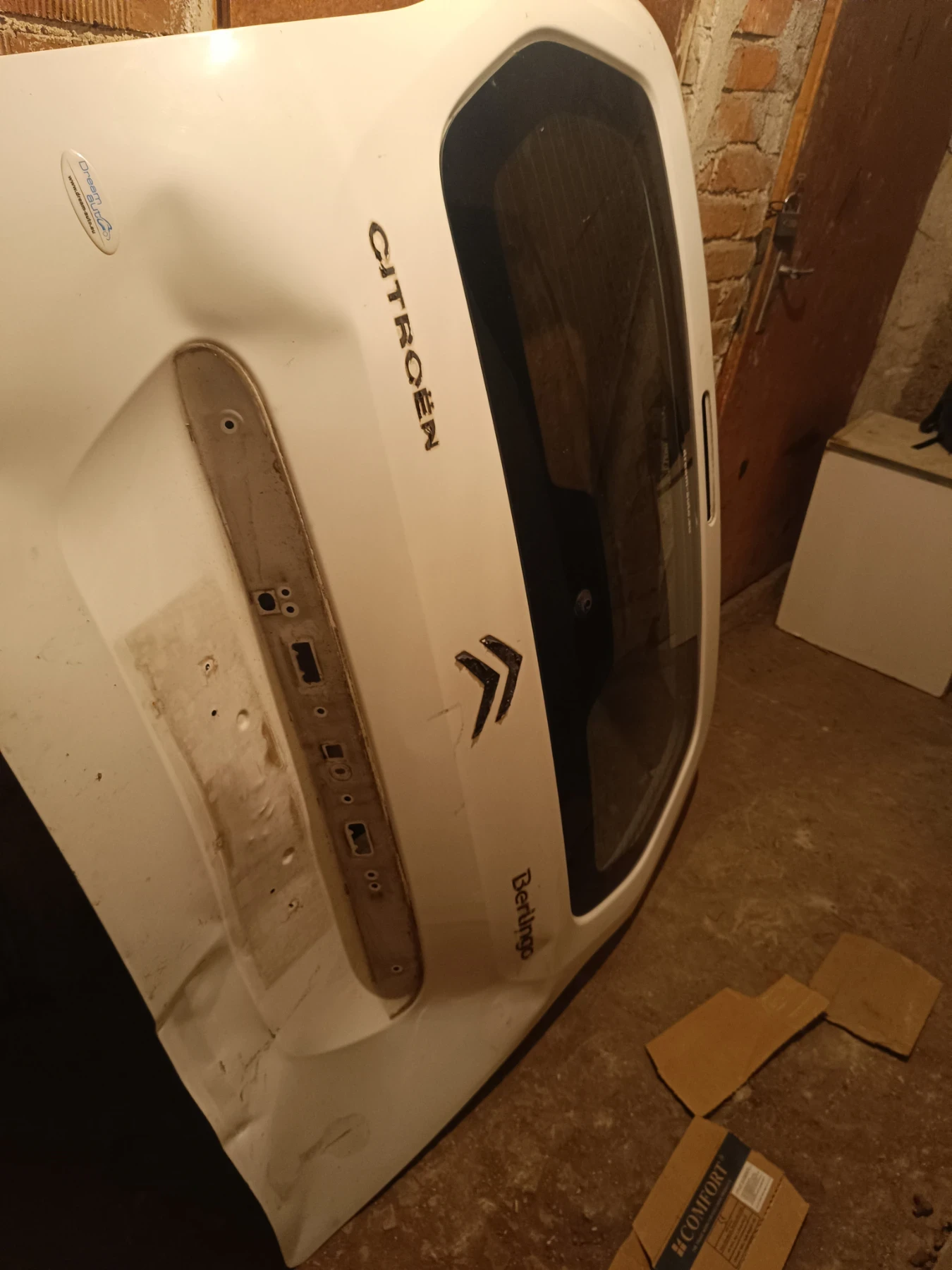  ()   2011 . | Mobile.bg   3