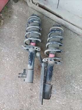 Предни амортисьори Макферсони за Опел Астра h 1.7 CDTI. 101 кс. 2005 год.