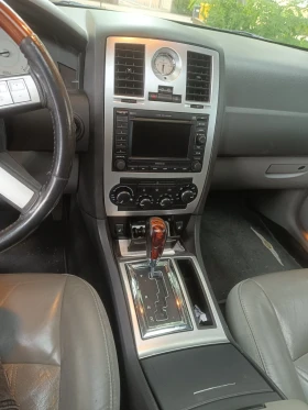 Chrysler 300c, снимка 13