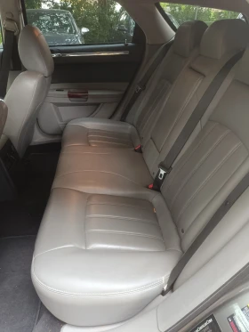 Chrysler 300c, снимка 10