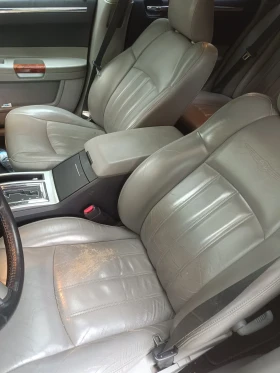 Chrysler 300c, снимка 11