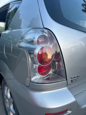 Toyota Corolla verso 2.2 D4D 136. | Mobile.bg    5