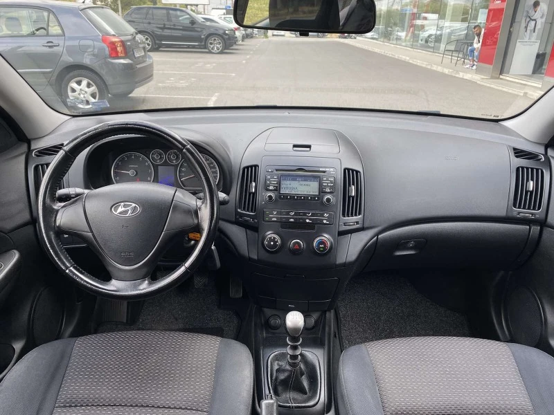 Hyundai I30 1.6 I CW, снимка 15 - Автомобили и джипове - 42414355