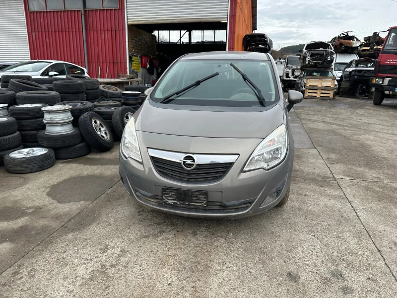 Opel Meriva B 1.7 cdti, снимка 3 - Автомобили и джипове - 43091871