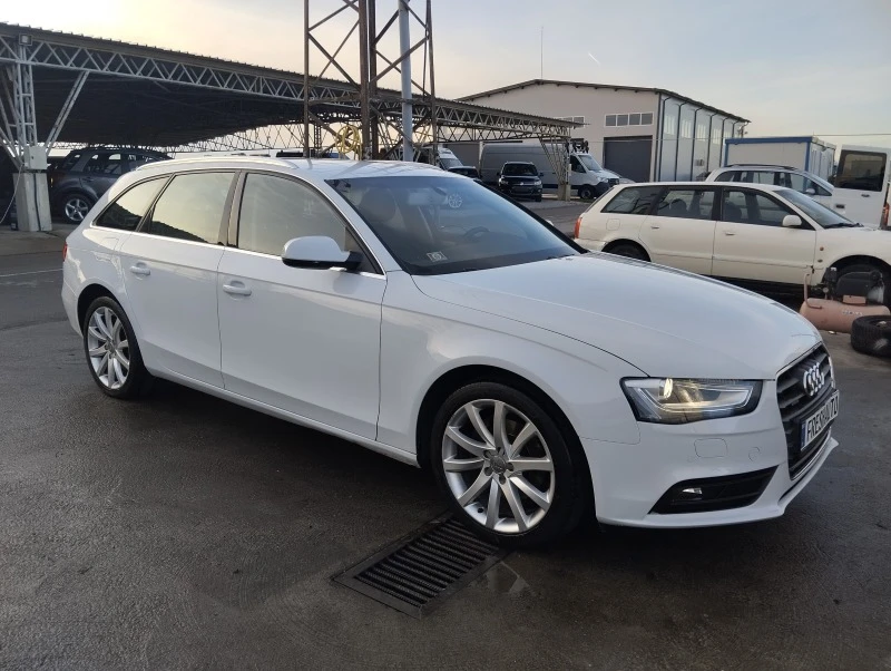 Audi A4 2.0tdi 4х4 Navi , снимка 2 - Автомобили и джипове - 43676562