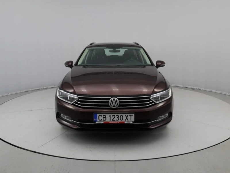 VW Passat 1.6 TDI, снимка 2 - Автомобили и джипове - 46562263