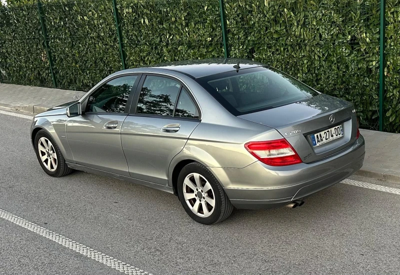 Mercedes-Benz C 200, снимка 5 - Автомобили и джипове - 47580716