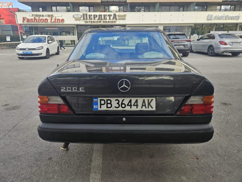 Mercedes-Benz 124, снимка 5 - Автомобили и джипове - 48523417