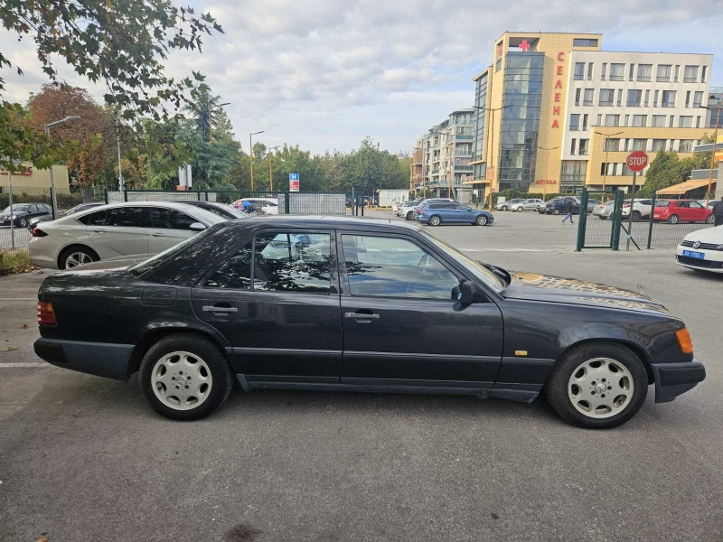 Mercedes-Benz 124, снимка 3 - Автомобили и джипове - 48523417