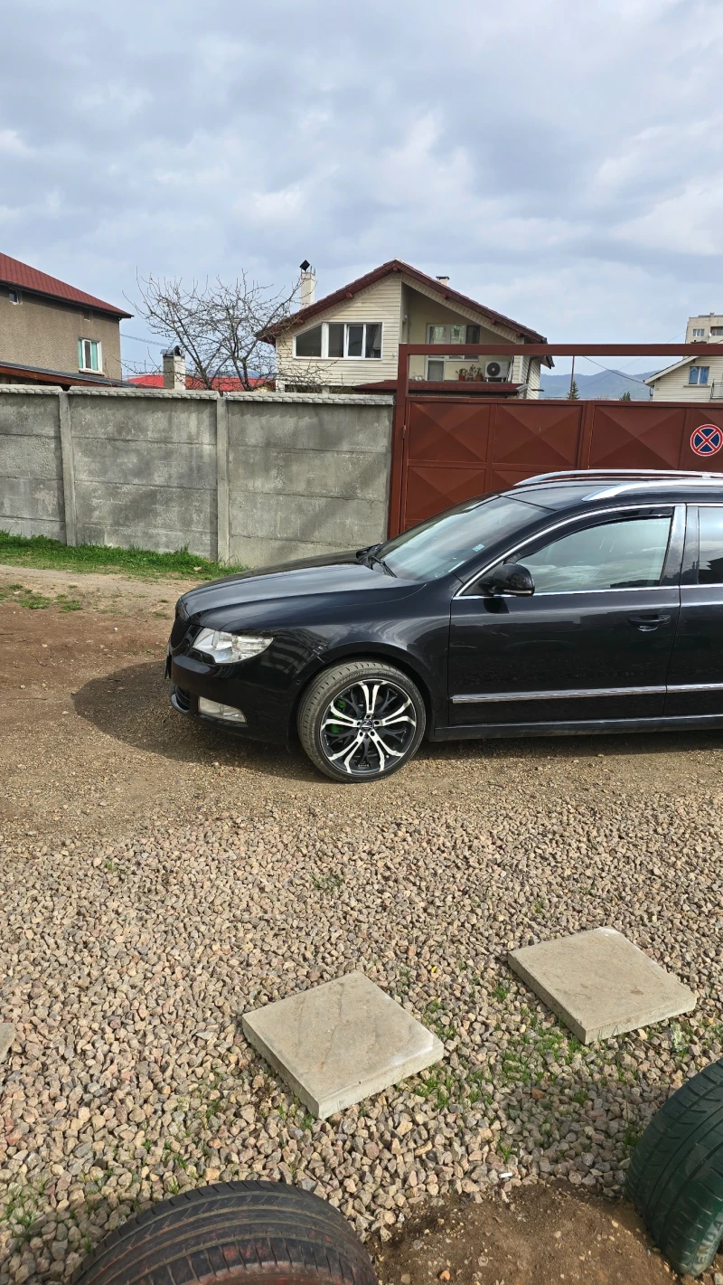 Skoda Superb, снимка 4 - Автомобили и джипове - 49513157