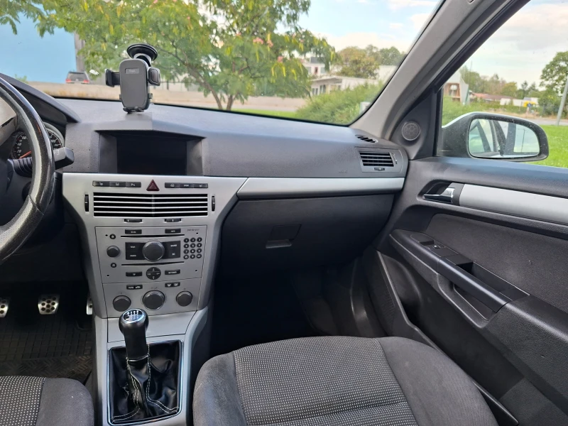 Opel Astra Н - 2.0 Турбо 200 к.с., снимка 14 - Автомобили и джипове - 52592072