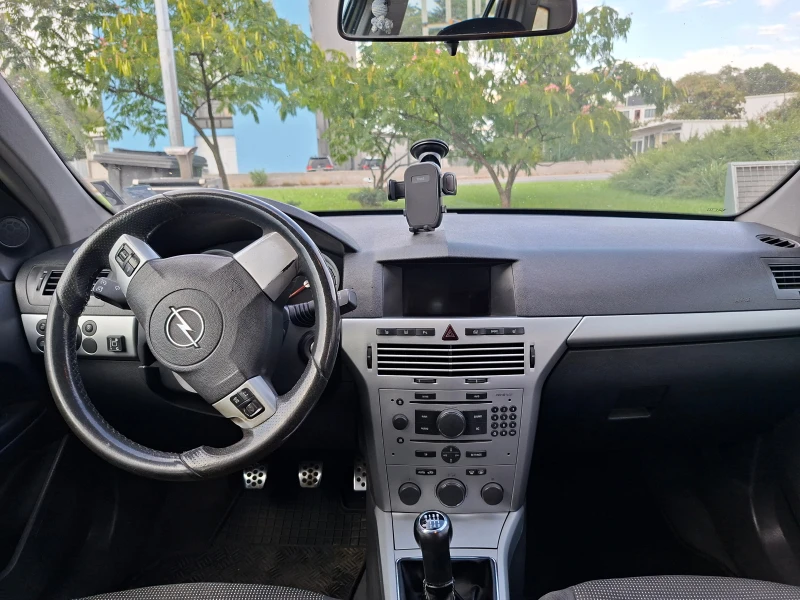 Opel Astra Н - 2.0 Турбо 200 к.с., снимка 7 - Автомобили и джипове - 52592072
