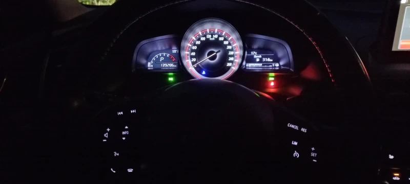Mazda 3 SKYACTIV-G , снимка 11 - Автомобили и джипове - 52512223