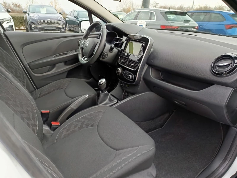 Renault Clio 0.9Tce/90к.с. Grandtour, снимка 12 - Автомобили и джипове - 52725247