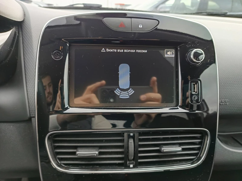 Renault Clio 0.9Tce/90к.с. Grandtour, снимка 10 - Автомобили и джипове - 52725247