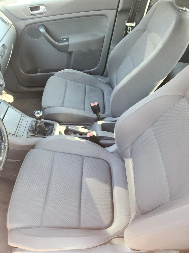 VW Golf Plus 2.0TDI, снимка 9 - Автомобили и джипове - 53161533