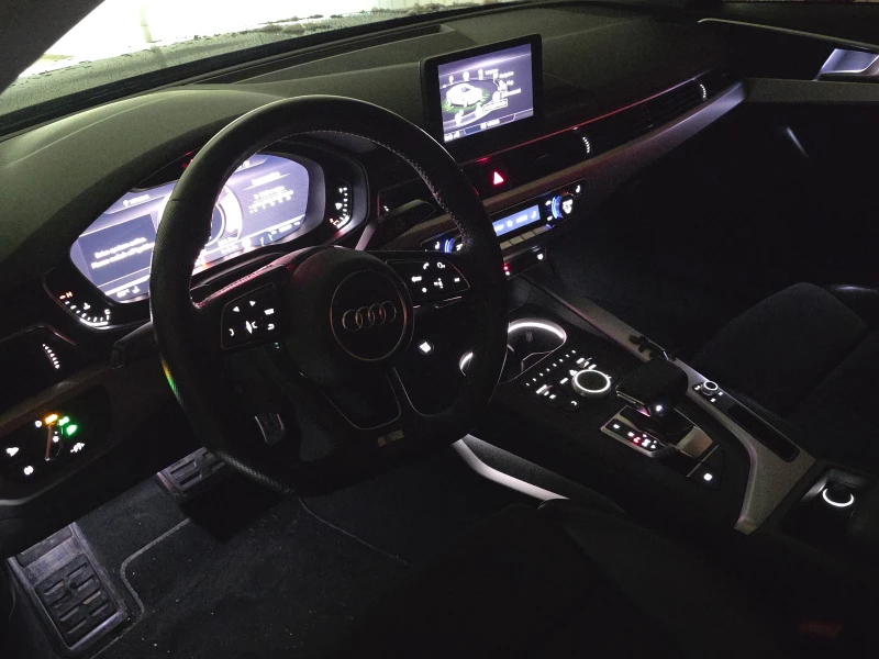 Audi A4 Sport 2.0TDI, снимка 9 - Автомобили и джипове - 53570327