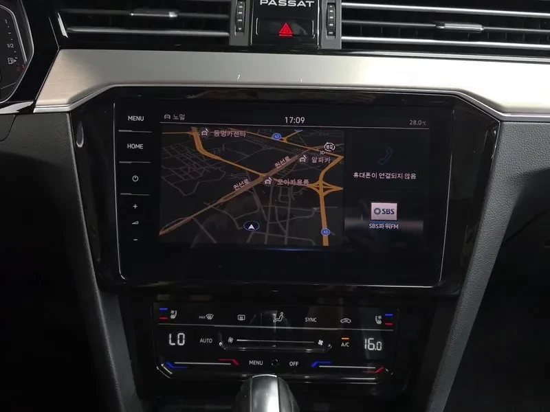 VW Passat, снимка 12 - Автомобили и джипове - 55175870