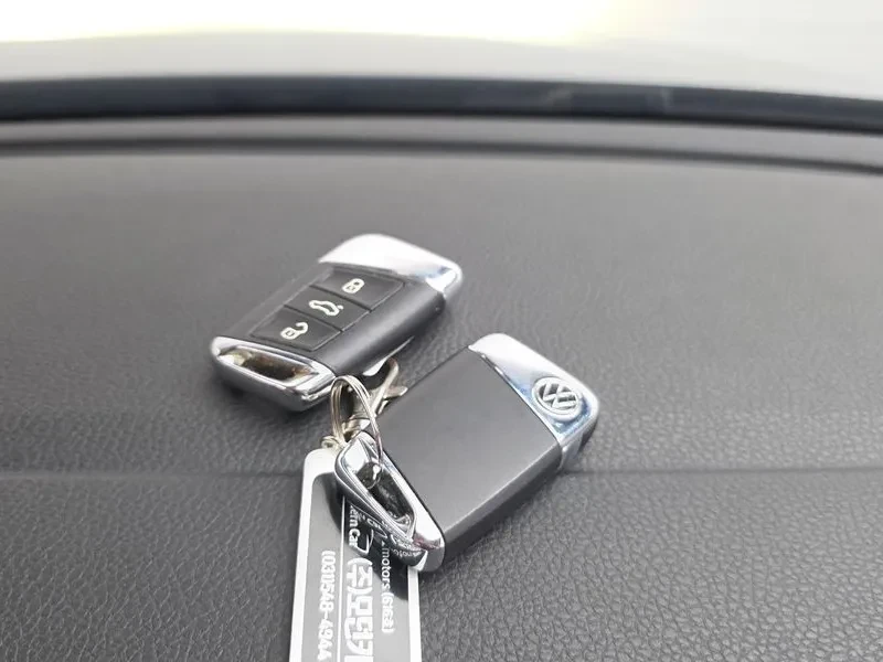VW Passat, снимка 15 - Автомобили и джипове - 55175870