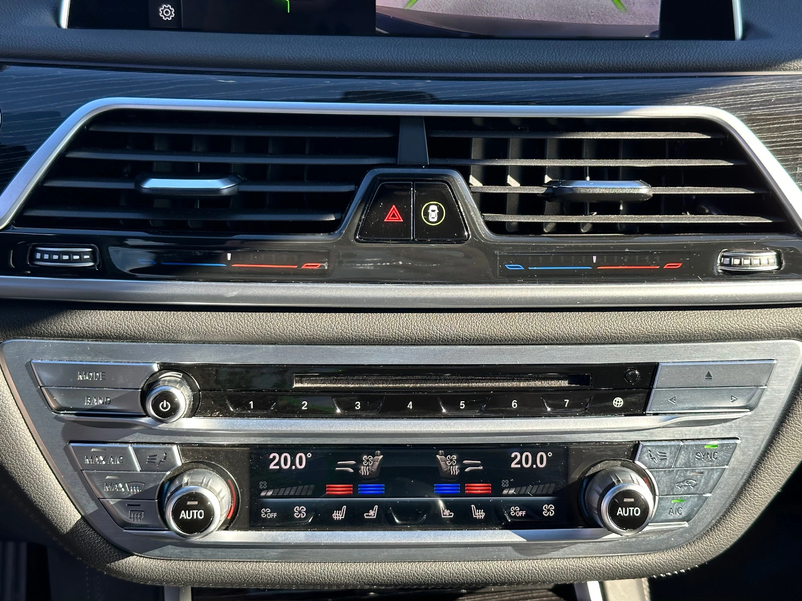 BMW 750 Li* Full* M-Pack* X-Drive* 2019*  | Mobile.bg — изображение 16