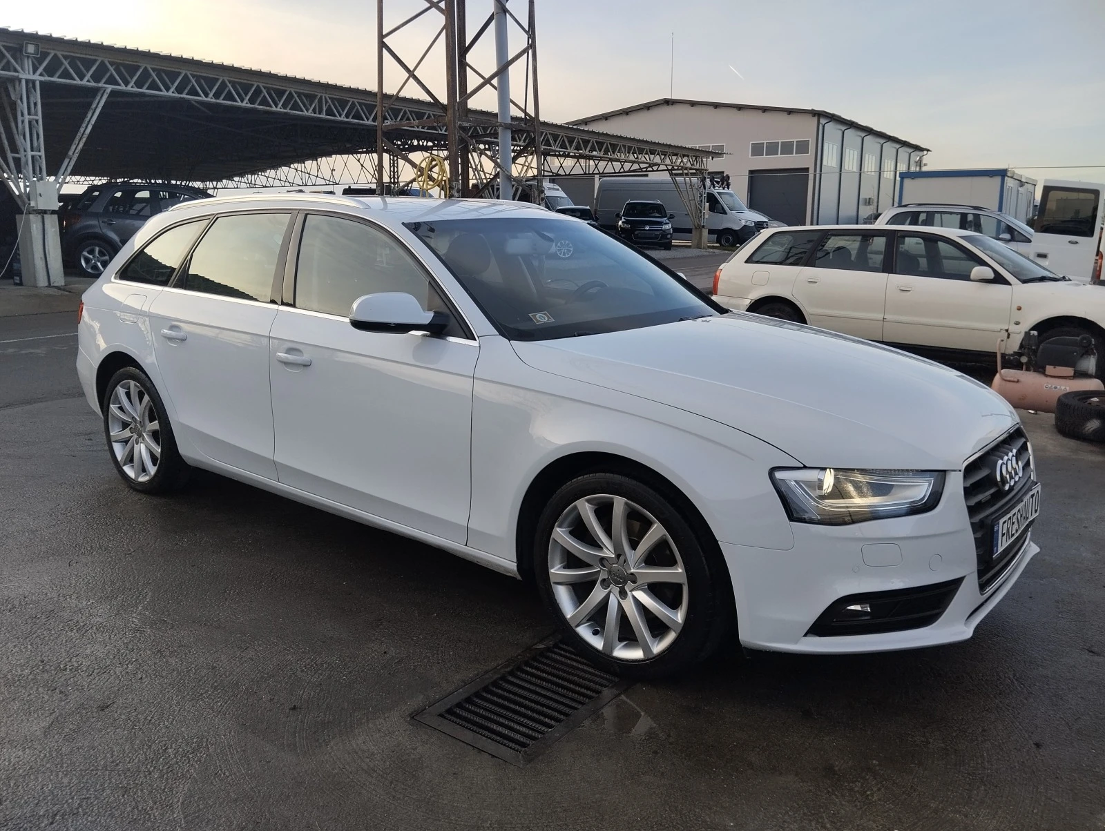 Audi A4 2.0tdi 4х4 Navi  - изображение 2