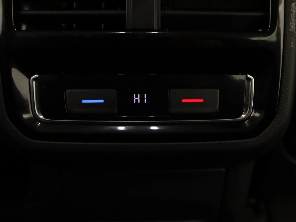 VW Passat 1.6 TDI | Mobile.bg   16