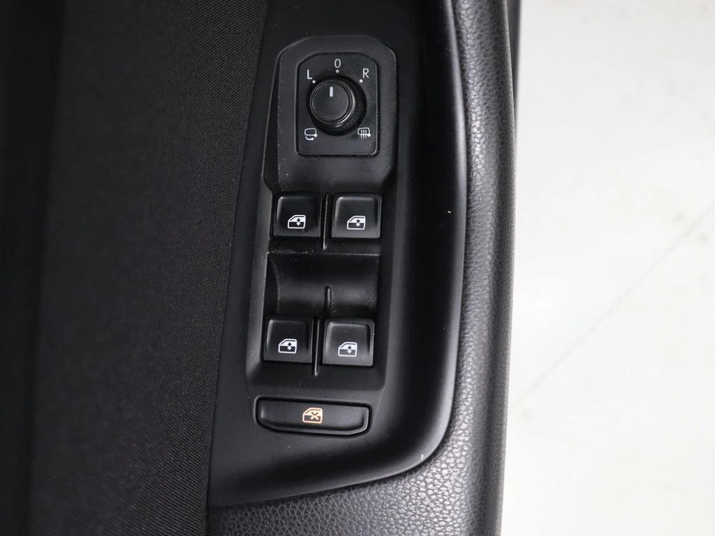 VW Passat 1.6 TDI | Mobile.bg   15