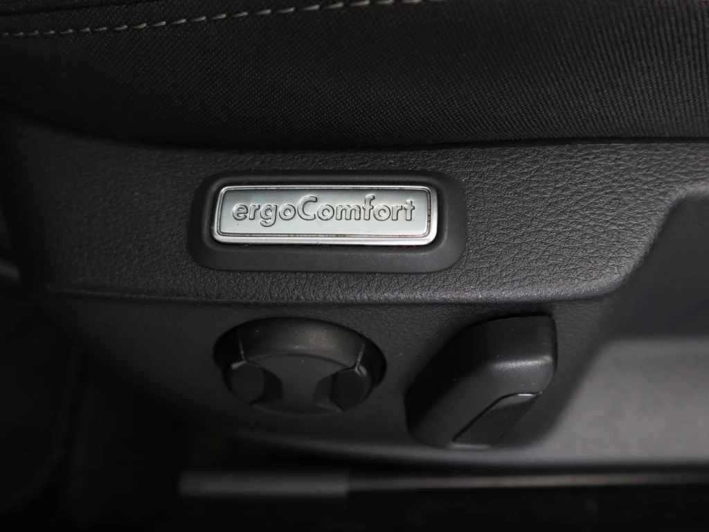 VW Passat 1.6 TDI | Mobile.bg   17