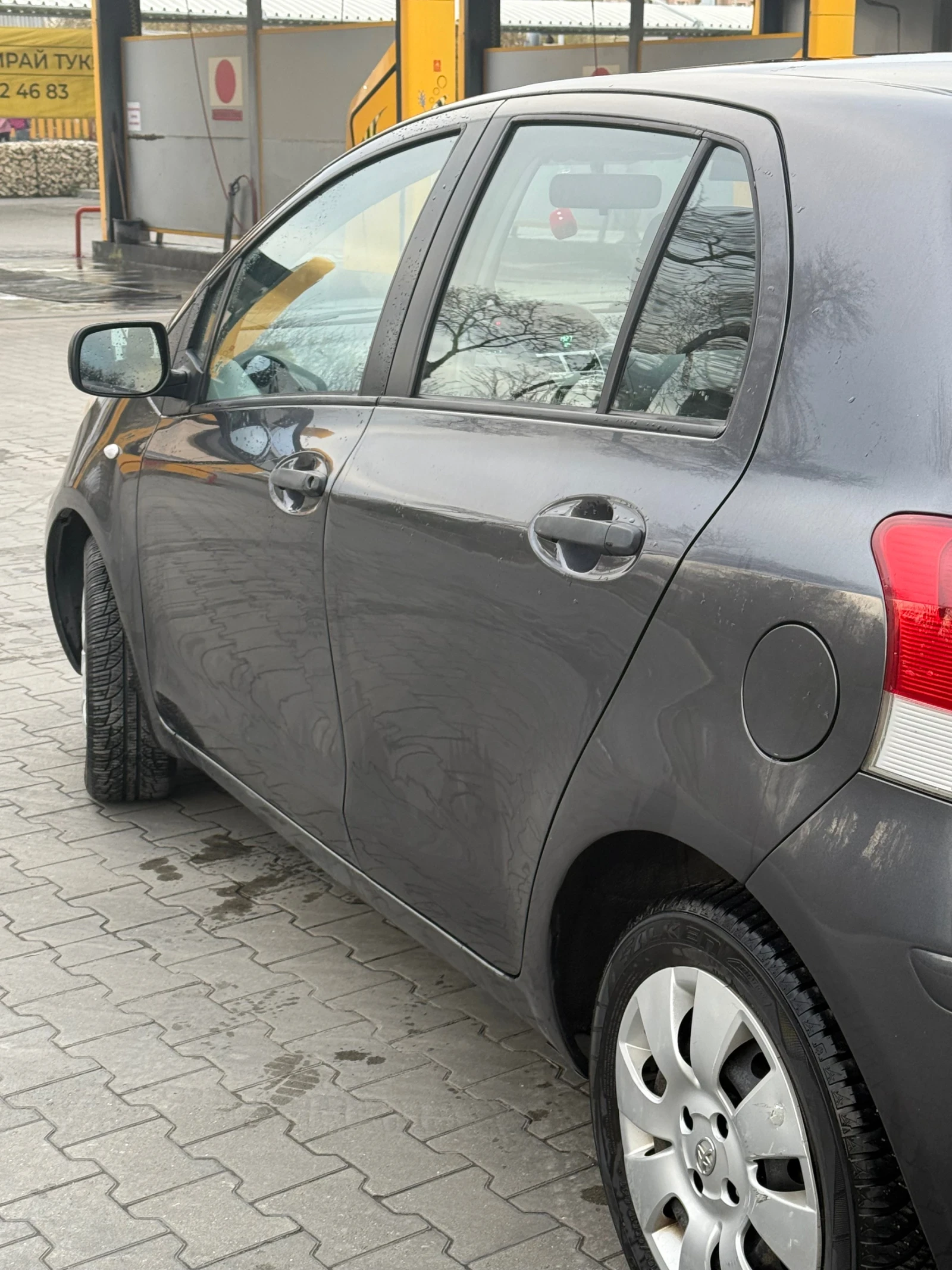 Toyota Yaris Тойота Ярис 1.33 2011 - изображение 7