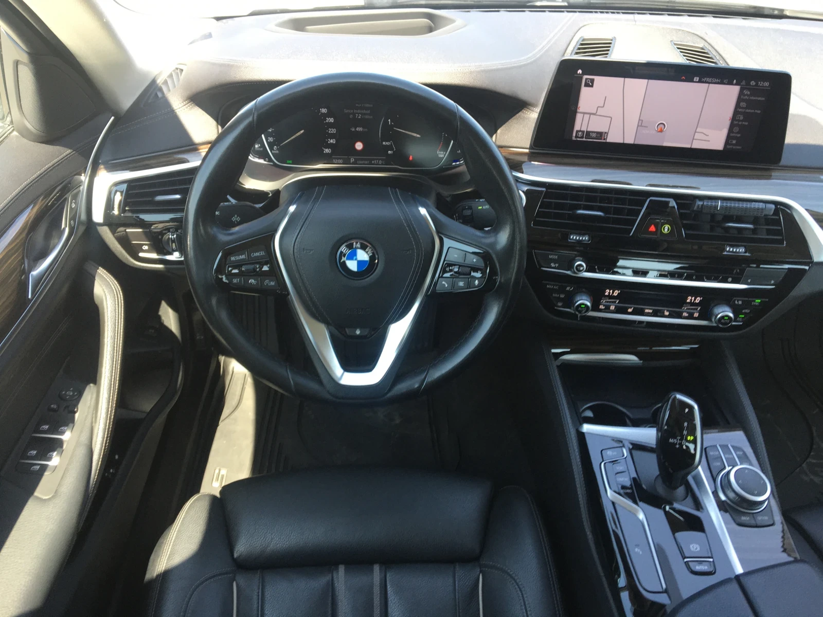 BMW 520 xDrive Luxury - изображение 9