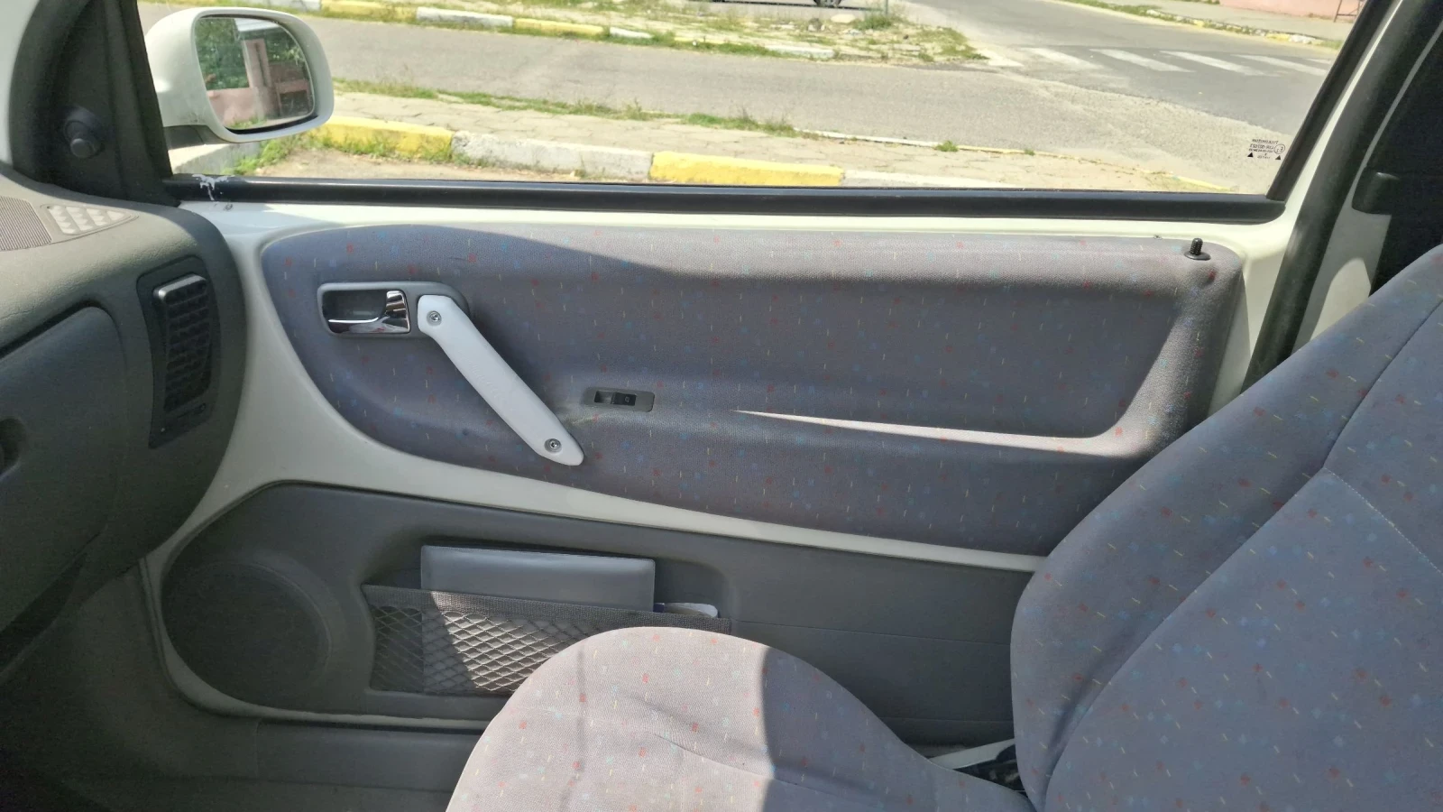 Seat Arosa 1.0 - изображение 9