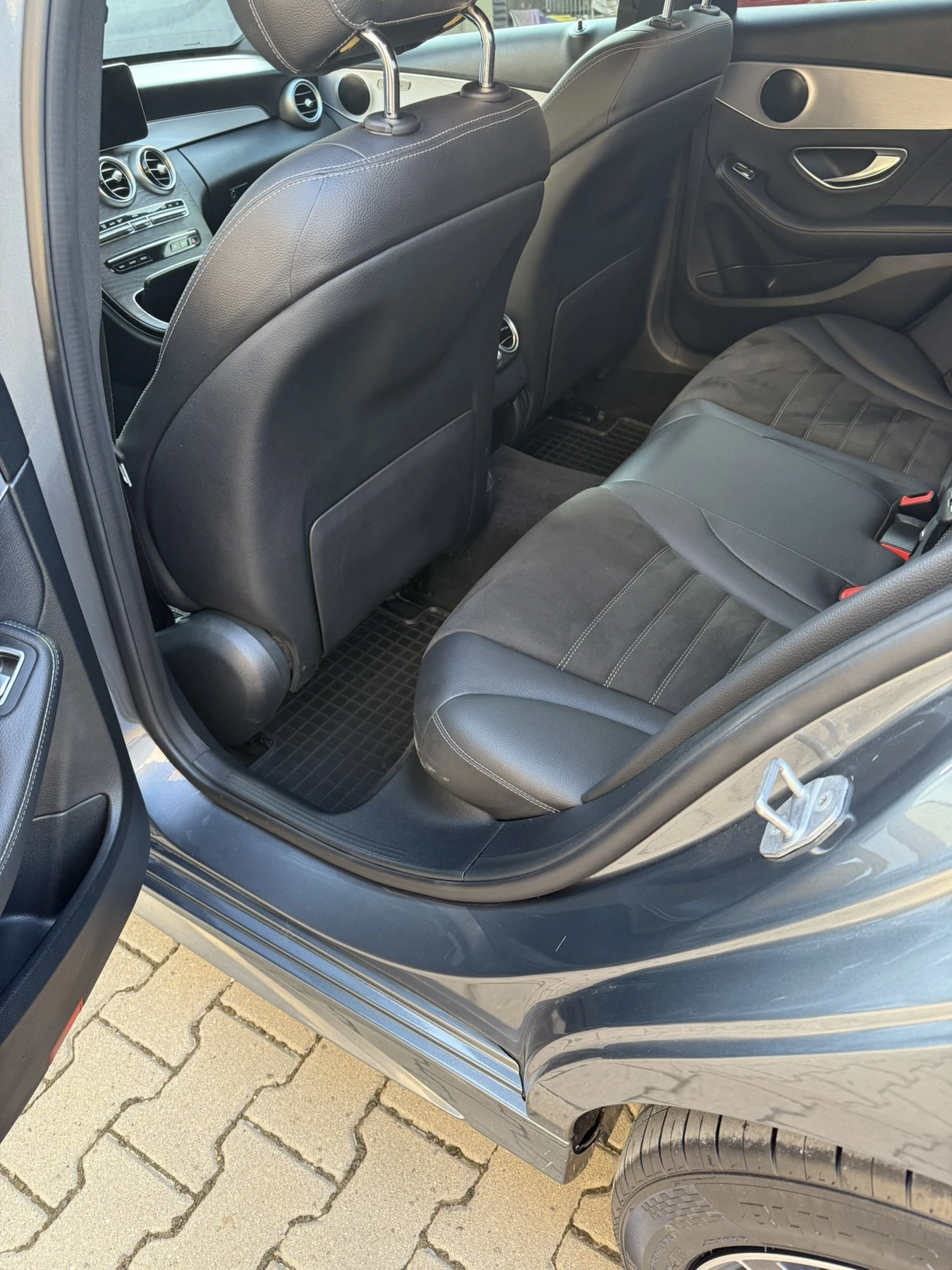 Mercedes-Benz C 220  - изображение 10