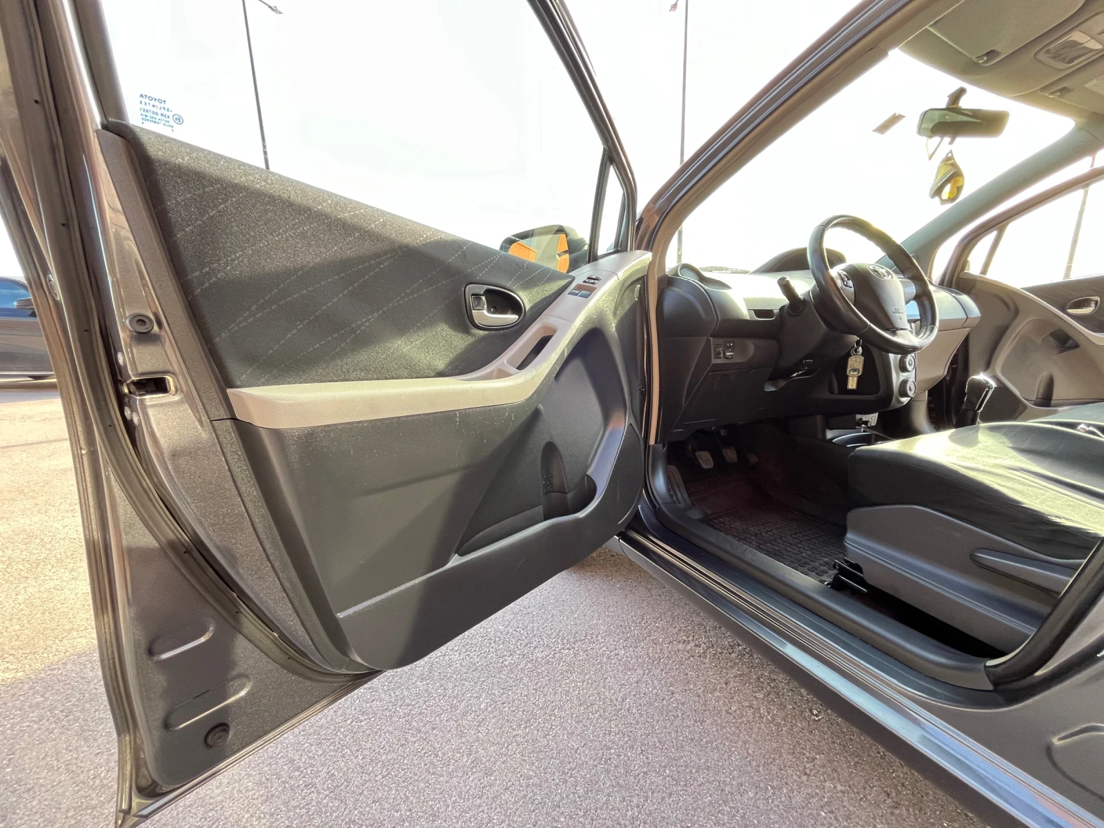 Toyota Yaris 1.4-90к.с.;D-4D;МУЛТИМЕДИЯ;NAVI - изображение 5