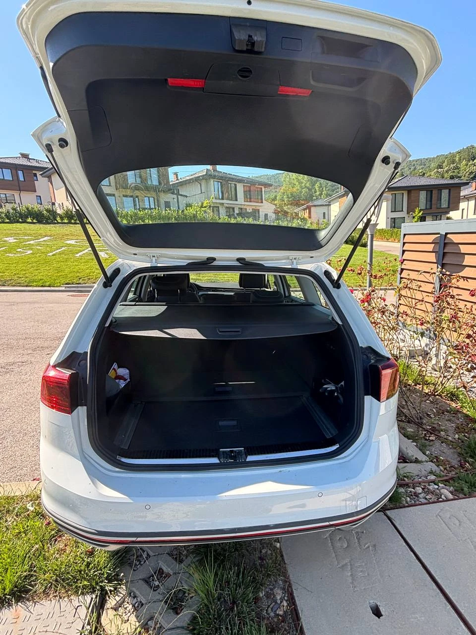 VW Passat 2.0 TDI 190К.С. FACELIFT 4Х4 IQ-MATRIX, снимка 6 - Автомобили и джипове - 56060408
