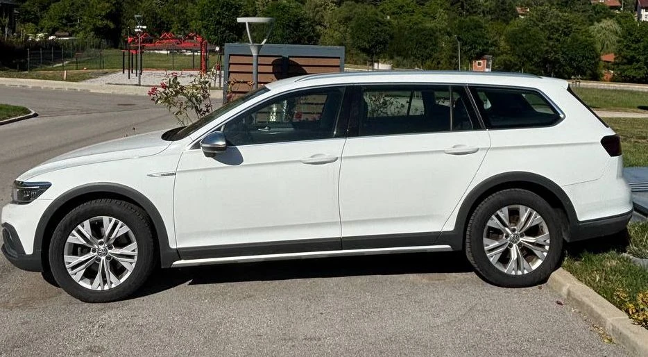 VW Passat 2.0 TDI 190К.С. FACELIFT 4Х4 IQ-MATRIX