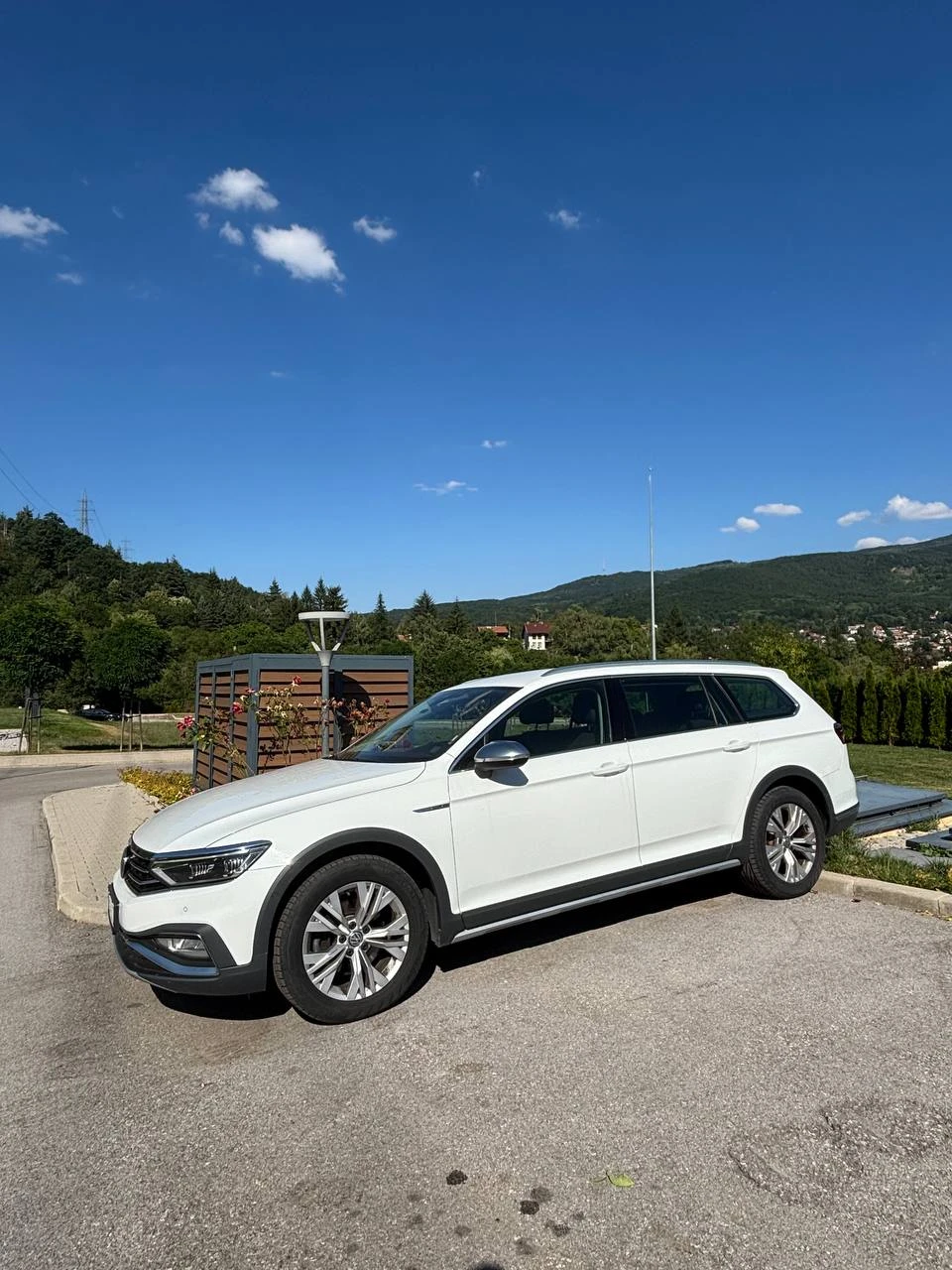 VW Passat 2.0 TDI 190К.С. FACELIFT 4Х4 IQ-MATRIX, снимка 3 - Автомобили и джипове - 56060408